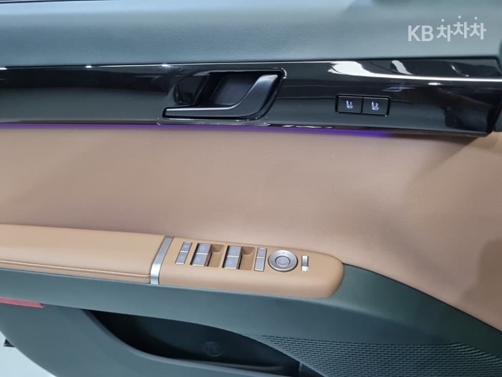 Хюндай Ди Всеново Grandeur (Azera) Хибрид1.6 Турбо Бензин 아너스 - 19