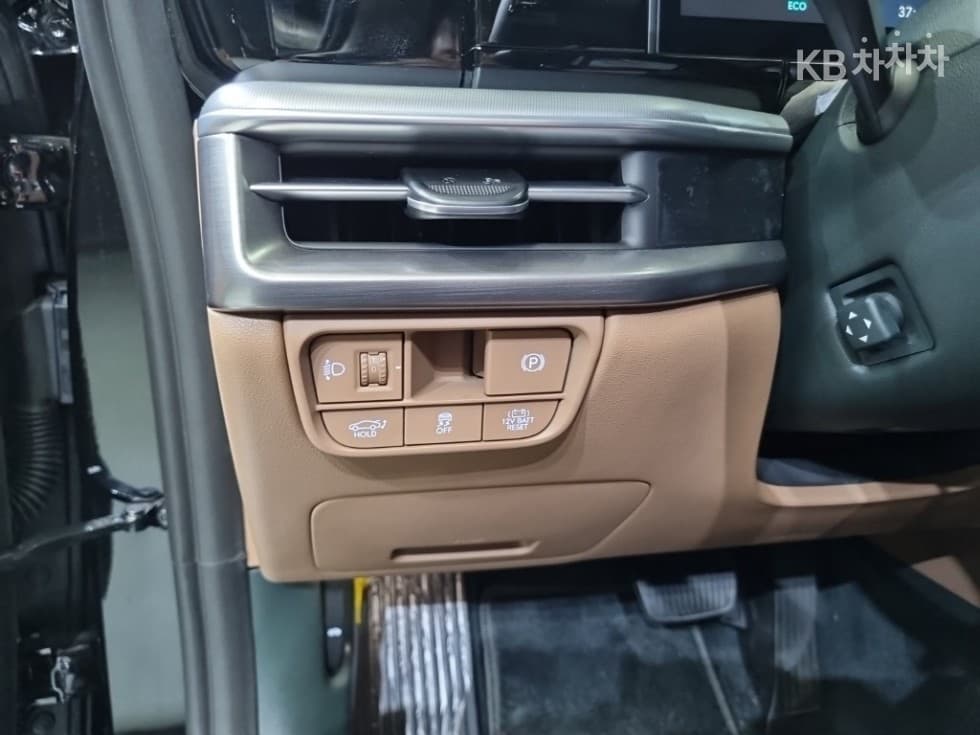 Хюндай Ди Всеново Grandeur (Azera) Хибрид1.6 Турбо Бензин 아너스 - 20