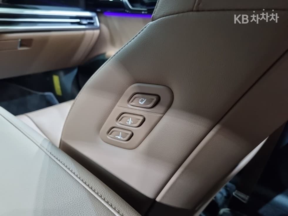 Хюндай Ди Всеново Grandeur (Azera) Хибрид1.6 Турбо Бензин 아너스 - 23