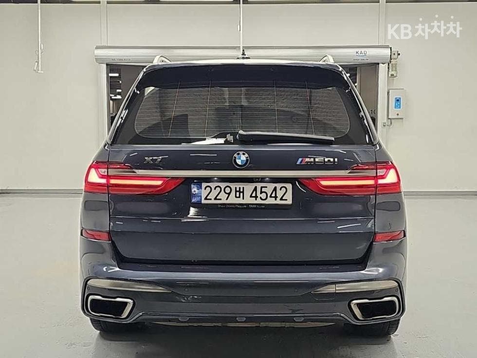 BMW X7(G07)M50i Стандартен - 4