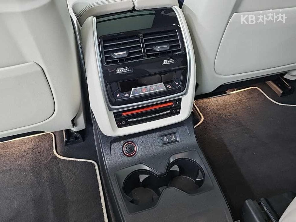BMW X7(G07)M50i Стандартен - 14
