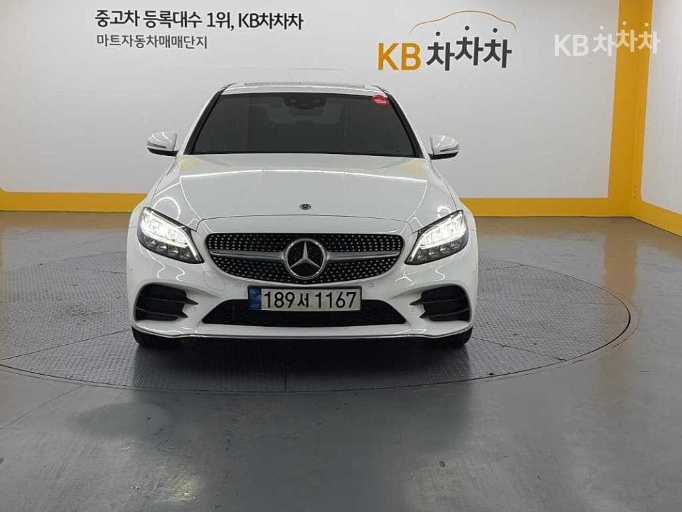 Mercedes-Benz The New (фейслифт) C-КласC200 AMG Line - 2