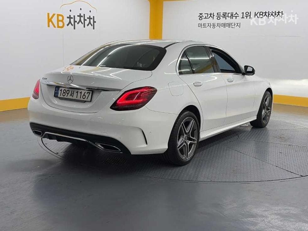 Mercedes-Benz The New (фейслифт) C-КласC200 AMG Line - 4
