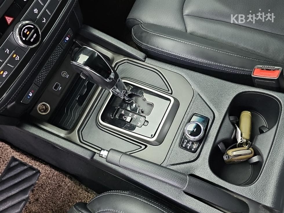 КейДжи Мобилити Rexton 스포츠2.2 4x4 Noblesse - 8