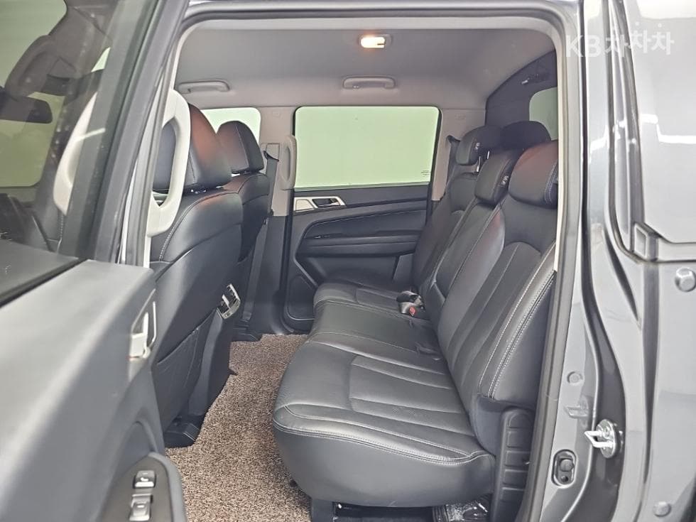 КейДжи Мобилити Rexton 스포츠2.2 4x4 Noblesse - 12