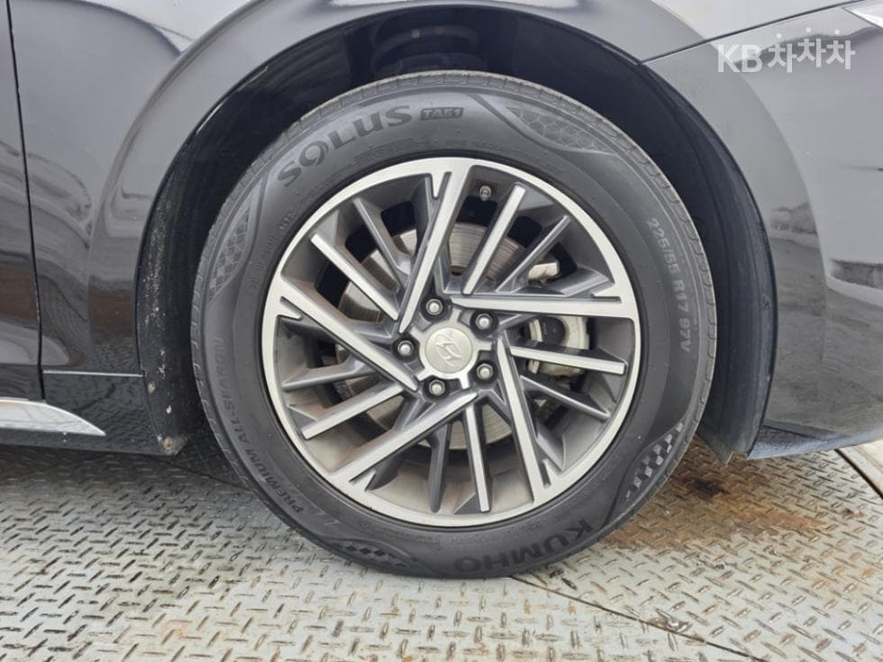 Hyundai The New (facelift) Grandeur (Azera)2.5 Premium 초이스 - 7