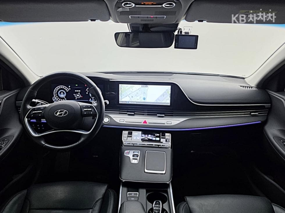 Hyundai The New (facelift) Grandeur (Azera)2.5 Premium 초이스 - 13