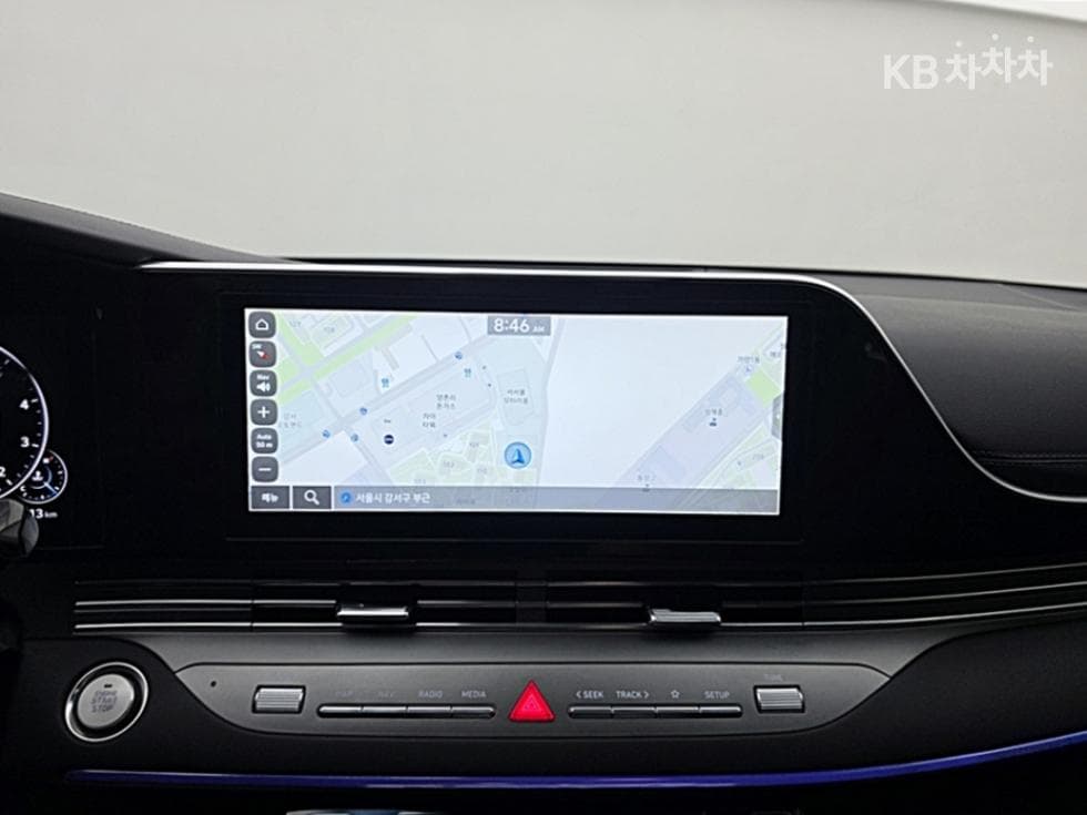Hyundai The New (facelift) Grandeur (Azera)2.5 Premium 초이스 - 18