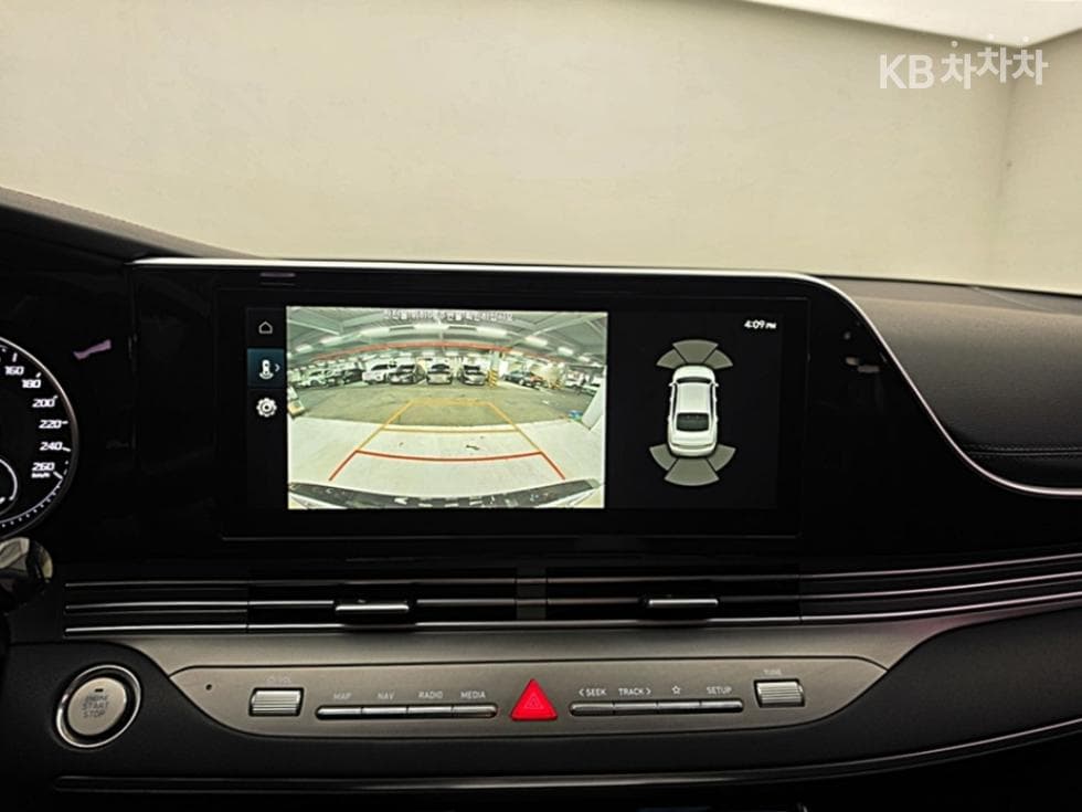 Hyundai The New (facelift) Grandeur (Azera)2.5 Premium 초이스 - 19