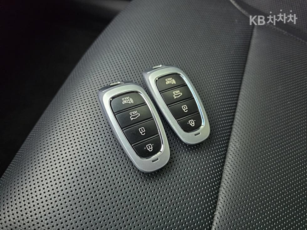 Hyundai The New (facelift) Grandeur (Azera)2.5 Premium 초이스 - 22