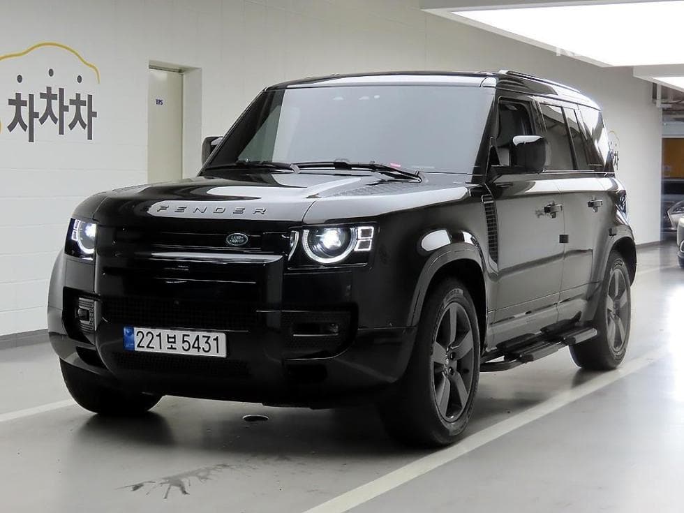 Land Rover 디펜더(L663)110 D300 X-DYN HSE - 2