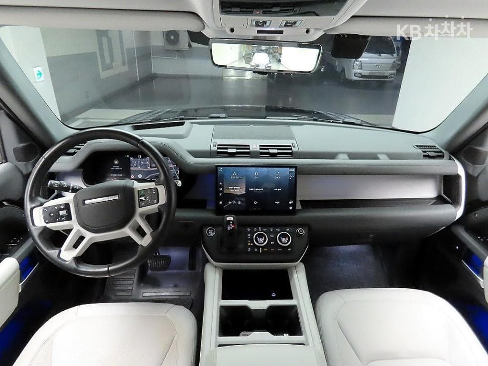 Land Rover 디펜더(L663)110 D300 X-DYN HSE - 8