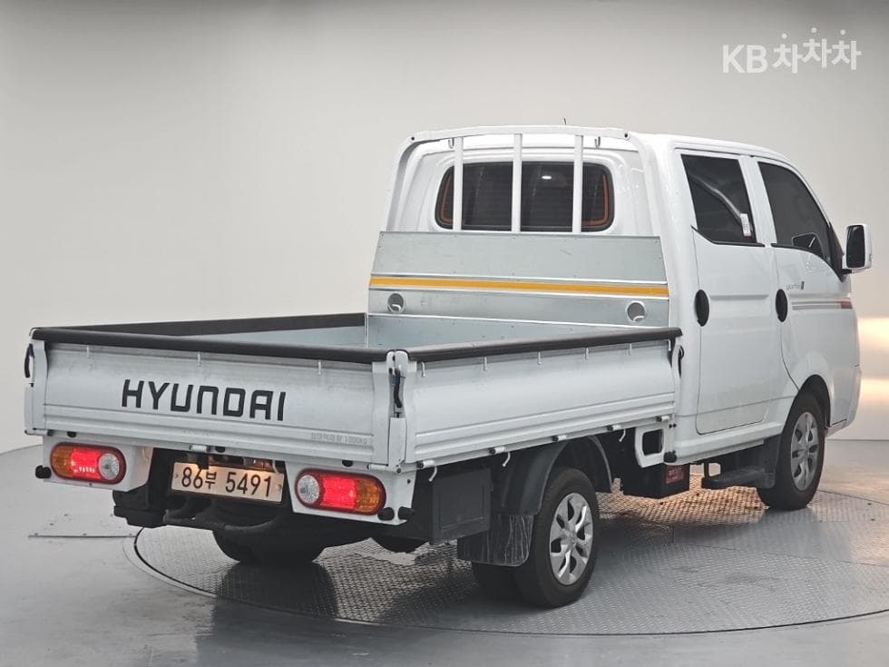 Хюндай Porter 2Удължено междуосие Двойна Кабина CRDi Premium - 4
