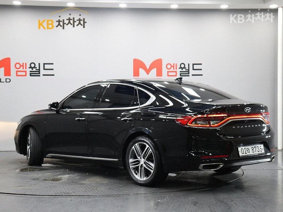 Hyundai Grandeur (Azera)IG2.4 Premium Special (special feature/edition) - 4