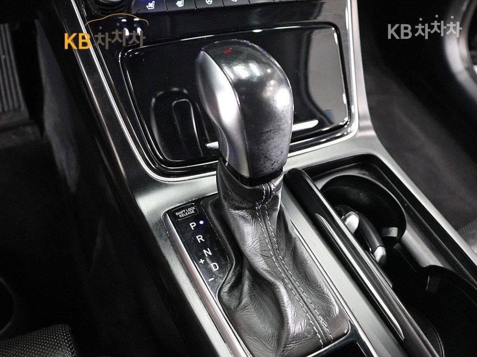 Hyundai Grandeur (Azera)IG2.4 Premium Special (special feature/edition) - 8