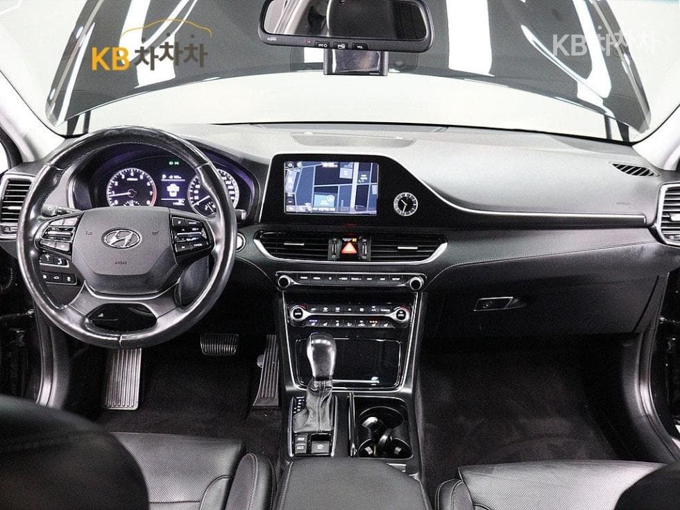 Hyundai Grandeur (Azera)IG2.4 Premium Special (special feature/edition) - 13