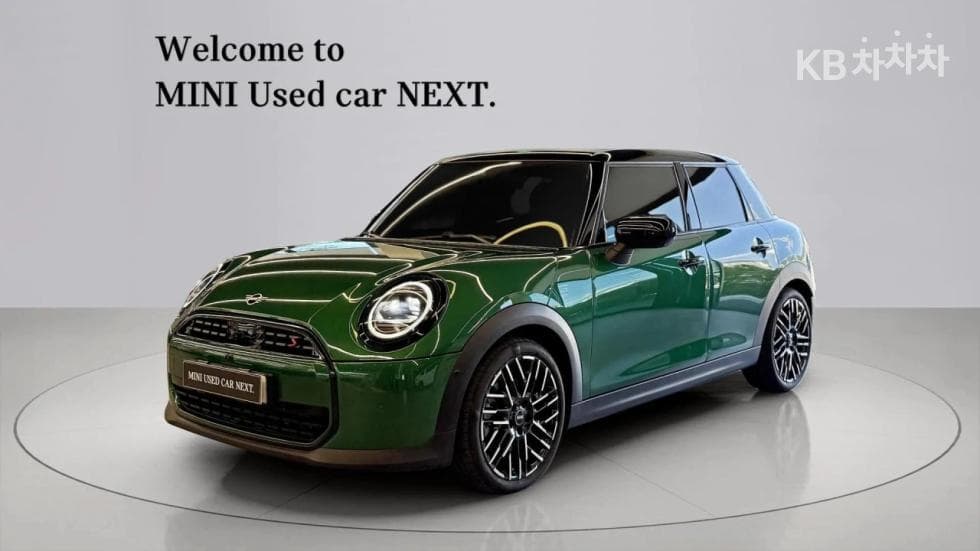 Mini Cooper 4th generation S 2.0 5-door Favoured - Image 1