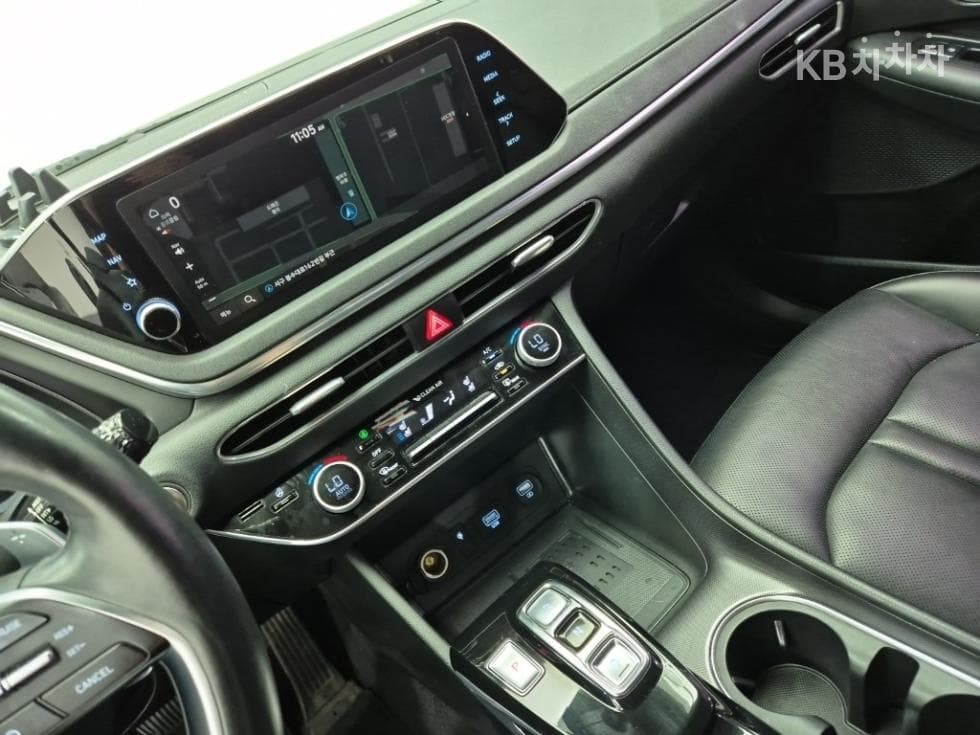 Hyundai Sonata (DN8)2.0 Premium 패밀리 - 10