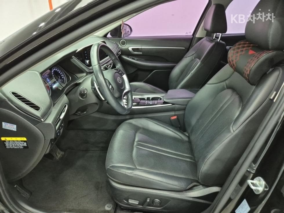 Hyundai Sonata (DN8)2.0 Premium 패밀리 - 11