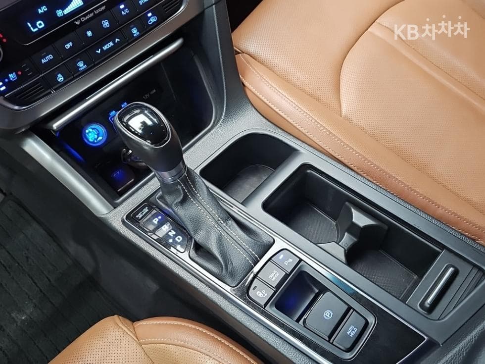 Хюндай Соната LF2.4 Exclusive - 8
