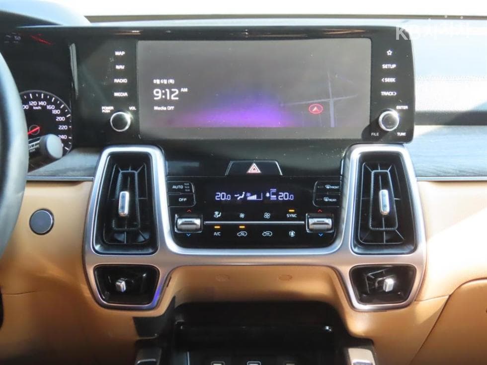 Киа Sorento 4-то поколение2.2 Дизел 4x4 Престиж - 13