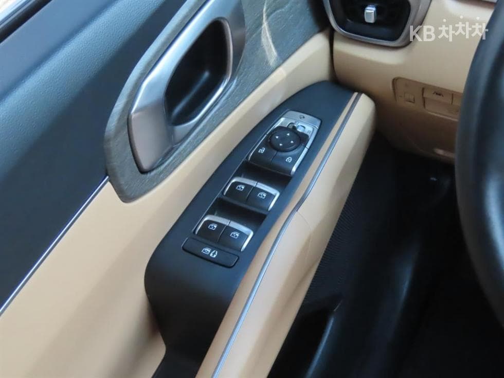 Киа Sorento 4-то поколение2.2 Дизел 4x4 Престиж - 15