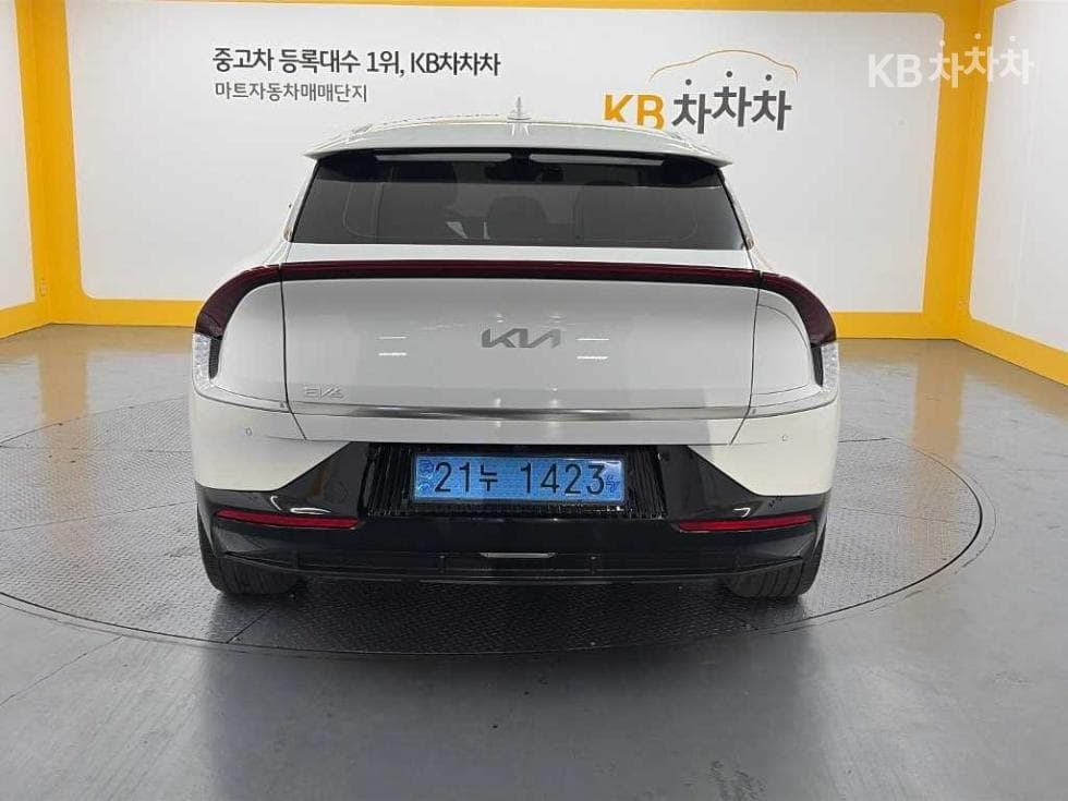 Киа EV6롱 레Местен지 2WD 어스 - 3