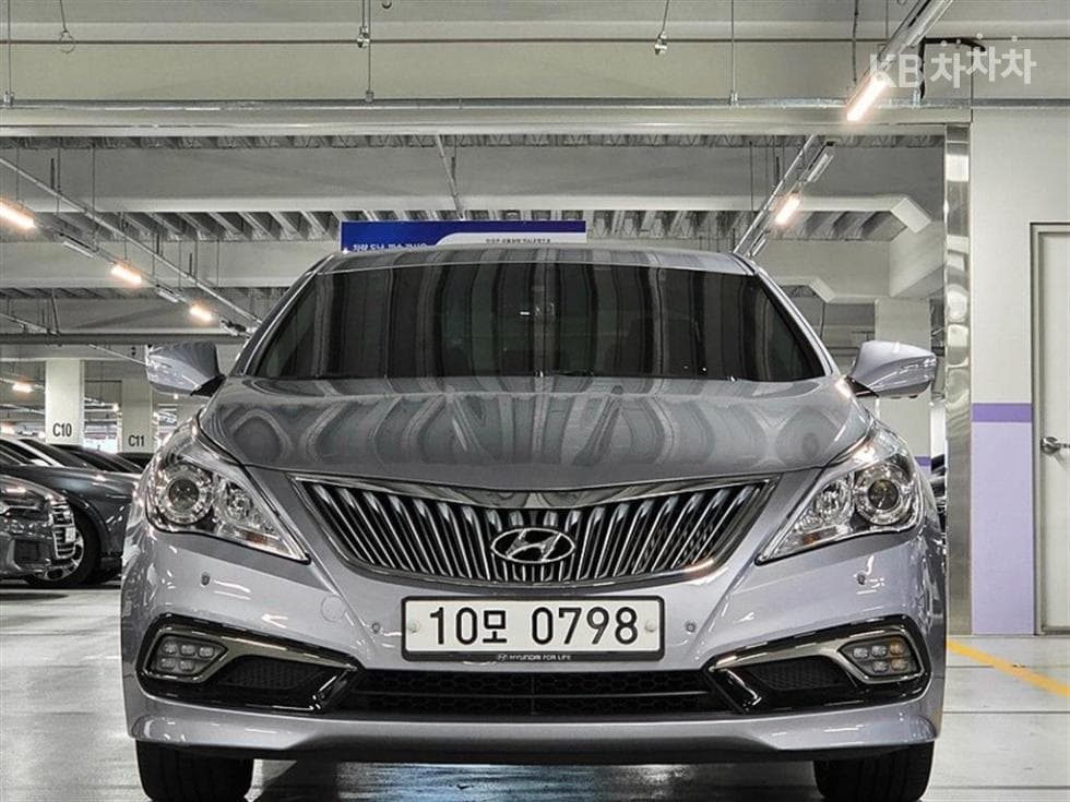 Hyundai Grandeur (Azera)HGHG220 Diesel Premium - 3