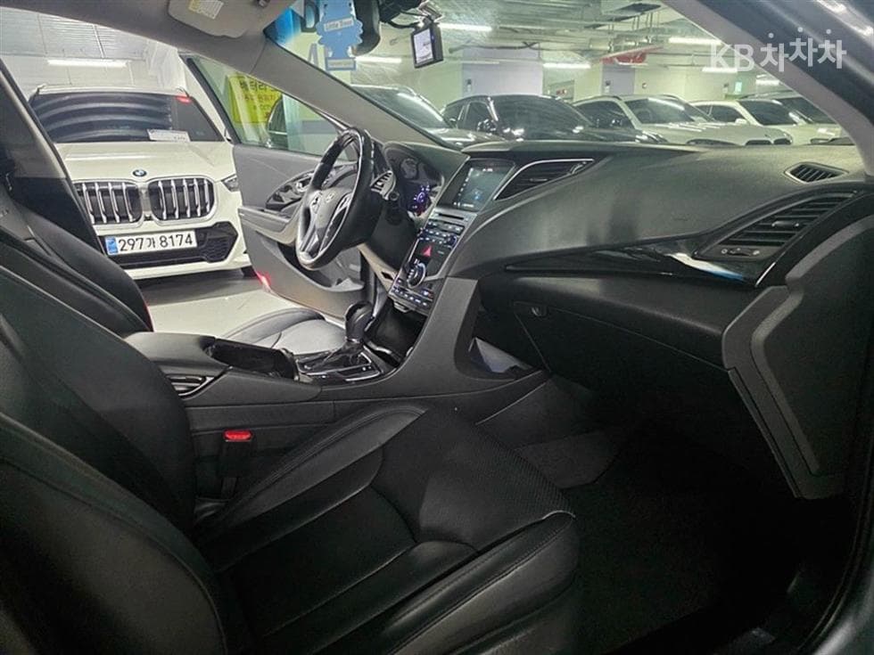 Hyundai Grandeur (Azera)HGHG220 Diesel Premium - 8