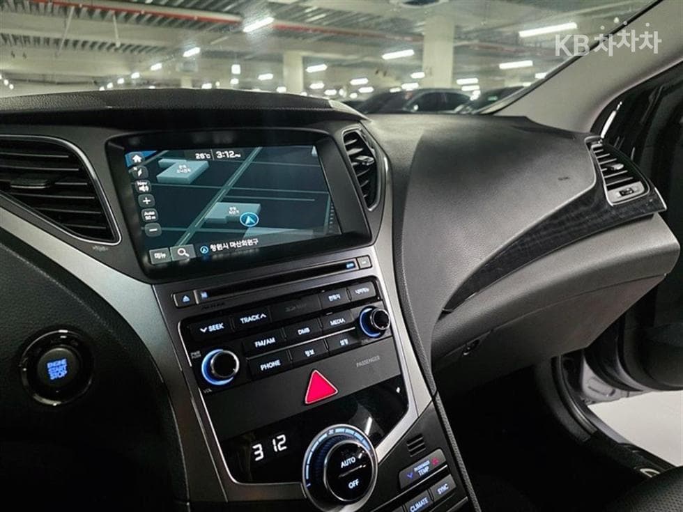 Hyundai Grandeur (Azera)HGHG220 Diesel Premium - 9