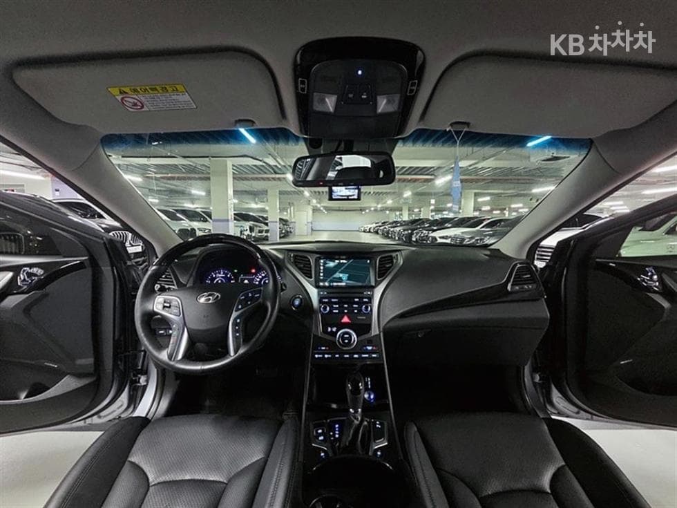 Hyundai Grandeur (Azera)HGHG220 Diesel Premium - 13