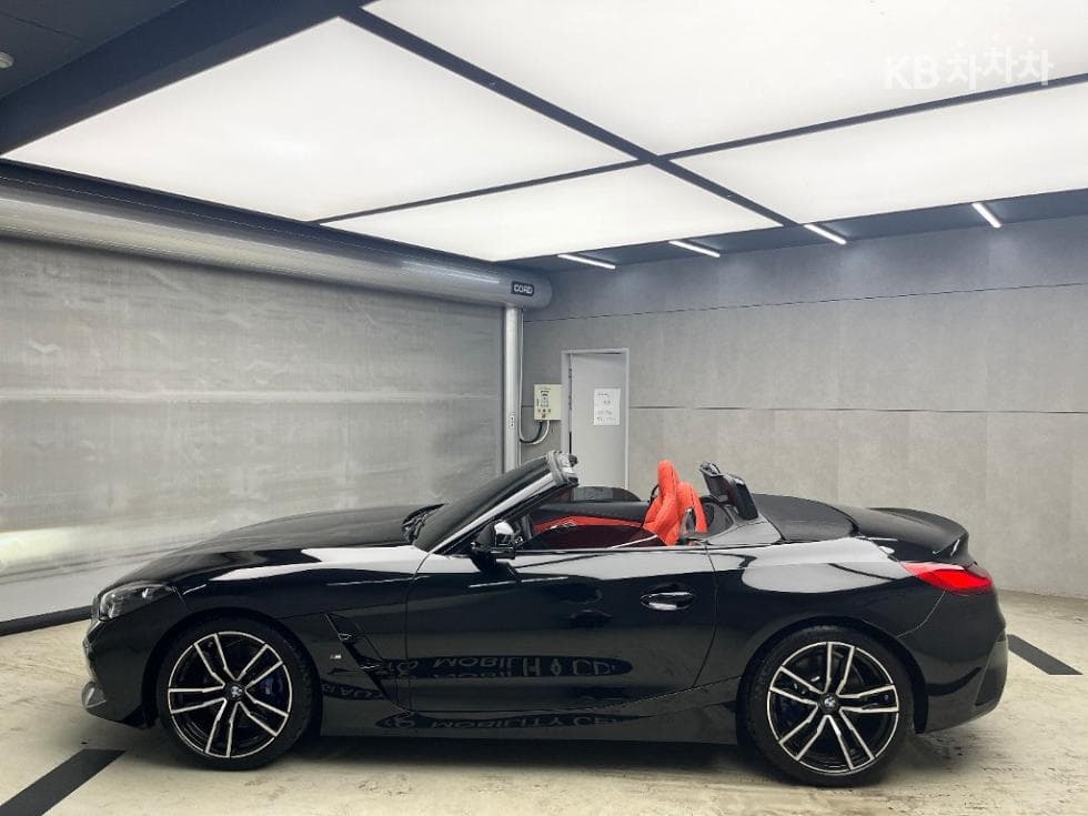 BMW All New Z4sDrive 20i M Sports Package - 6