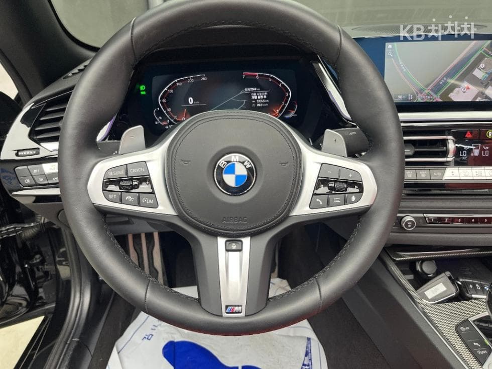 BMW All New Z4sDrive 20i M Sports Package - 9