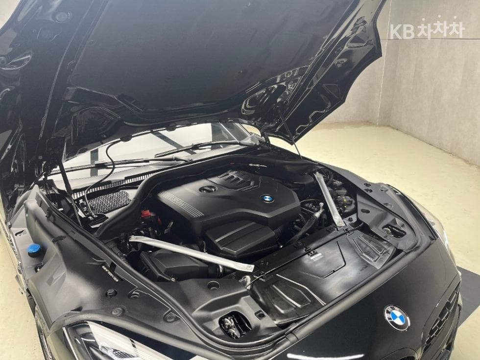 BMW All New Z4sDrive 20i M Sports Package - 16