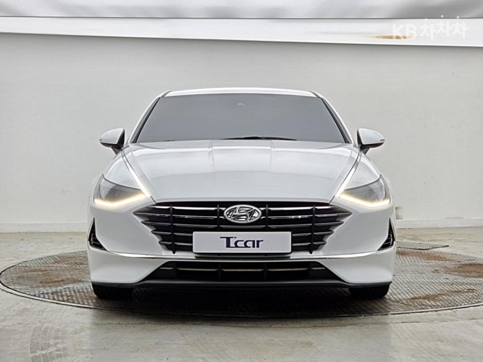 Hyundai Sonata (DN8)2.0 Premium - 3