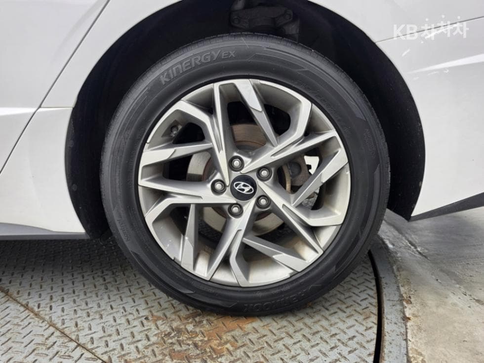 Hyundai Sonata (DN8)2.0 Premium - 6
