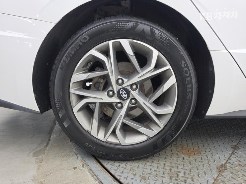 Hyundai Sonata (DN8)2.0 Premium - 8