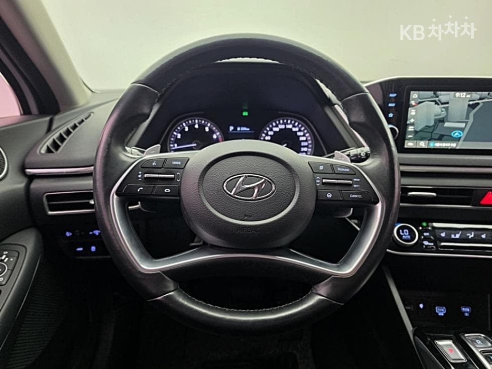 Hyundai Sonata (DN8)2.0 Premium - 15