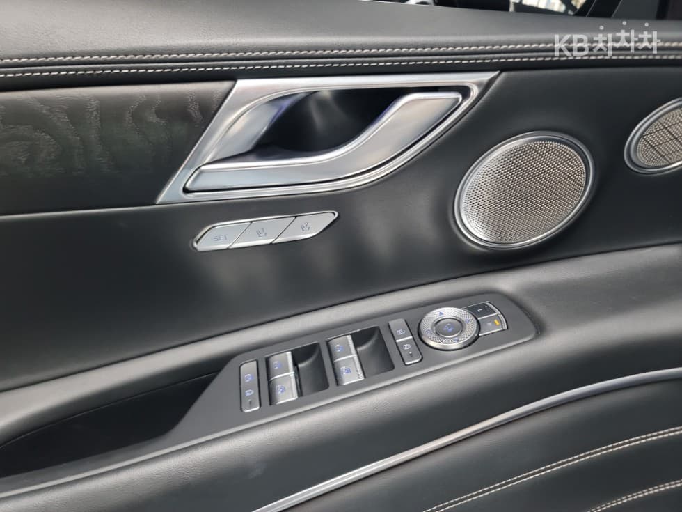 Genesis GV803.0 Diesel AWD - 8