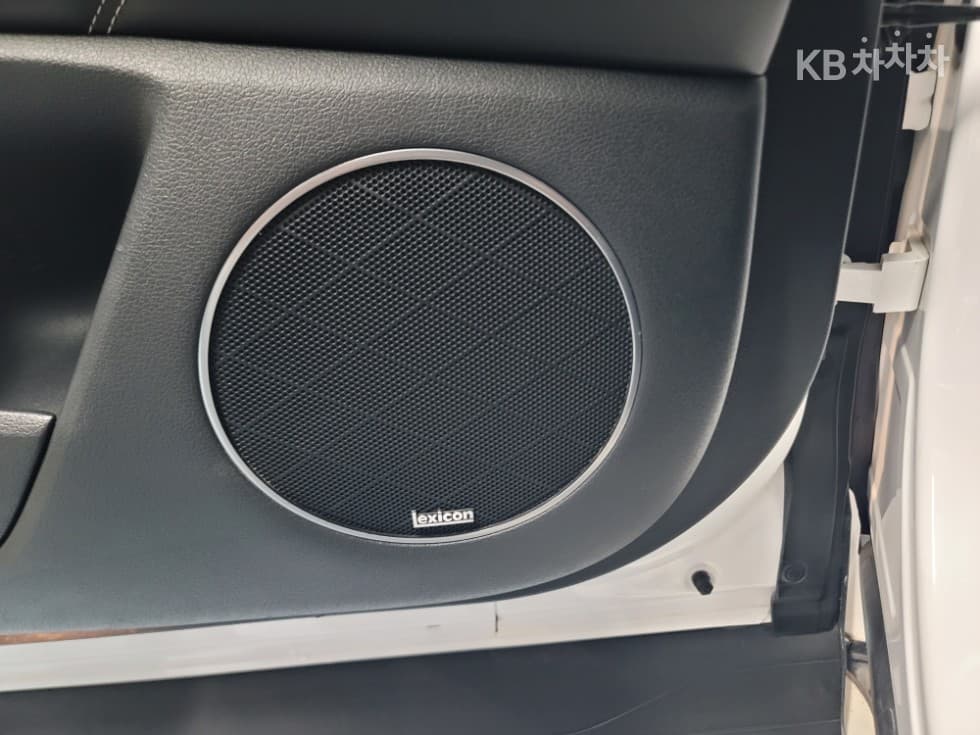 Genesis GV803.0 Diesel AWD - 9