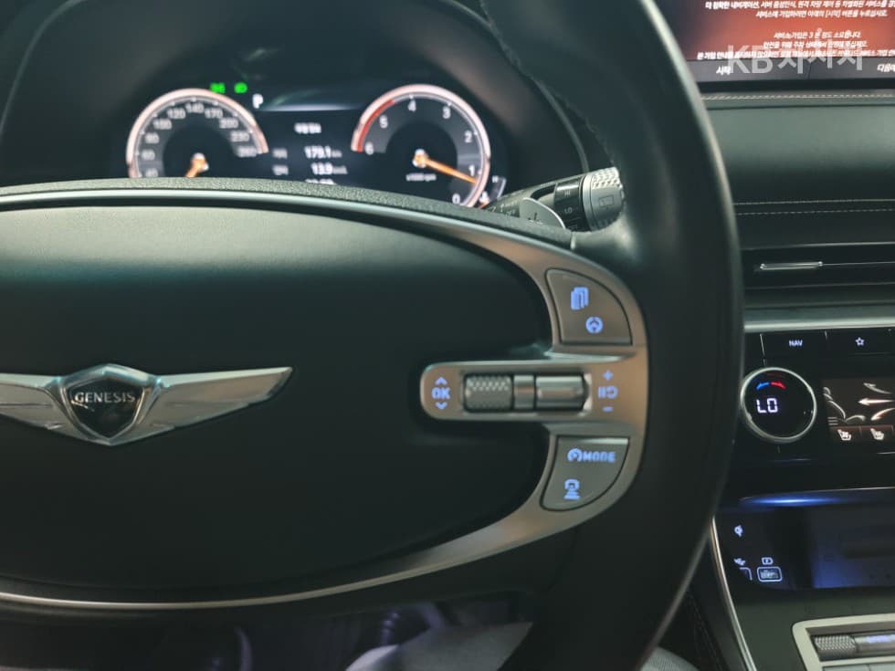 Genesis GV803.0 Diesel AWD - 12