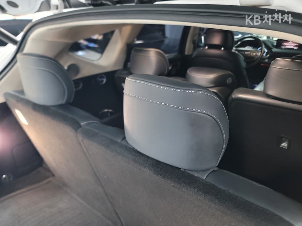 Genesis GV803.0 Diesel AWD - 25