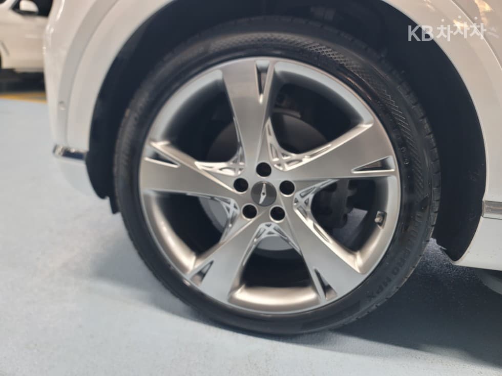 Genesis GV803.0 Diesel AWD - 27