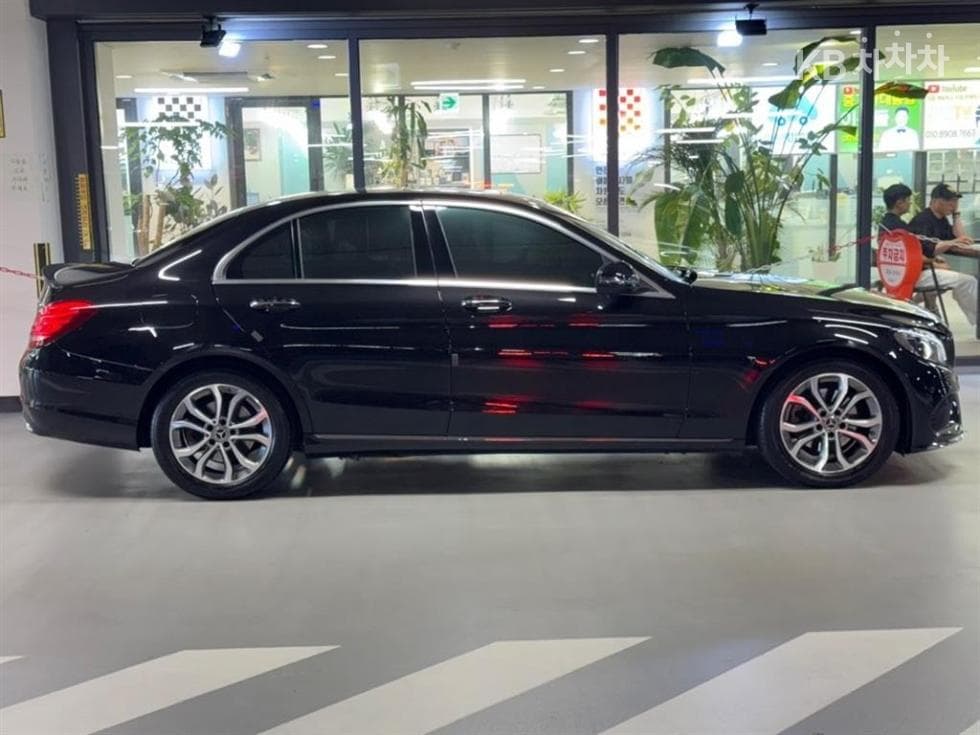 Mercedes-Benz The New (facelift) C-ClassC200 Avantgarde W205 - 3