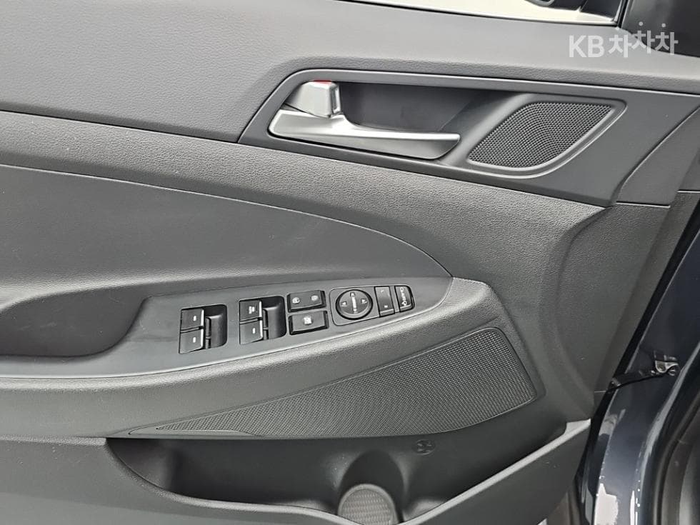 Хюндай All New ТуксонДизел(e-VGT R)2.0 4x4 Premium - 16
