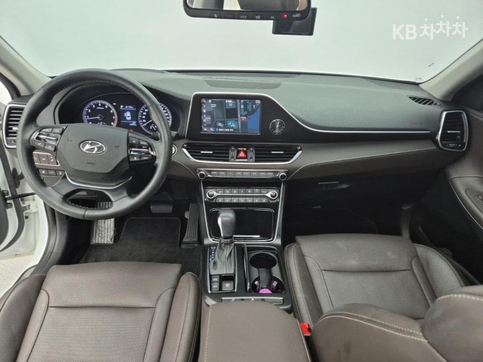Hyundai Grandeur (Azera)IG3.0 Premium - 5