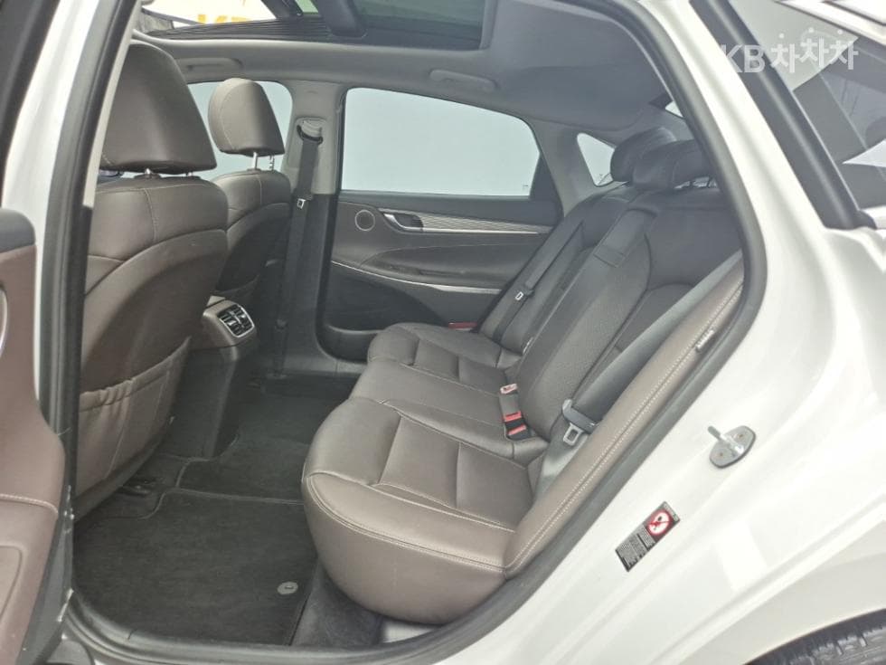 Hyundai Grandeur (Azera)IG3.0 Premium - 12