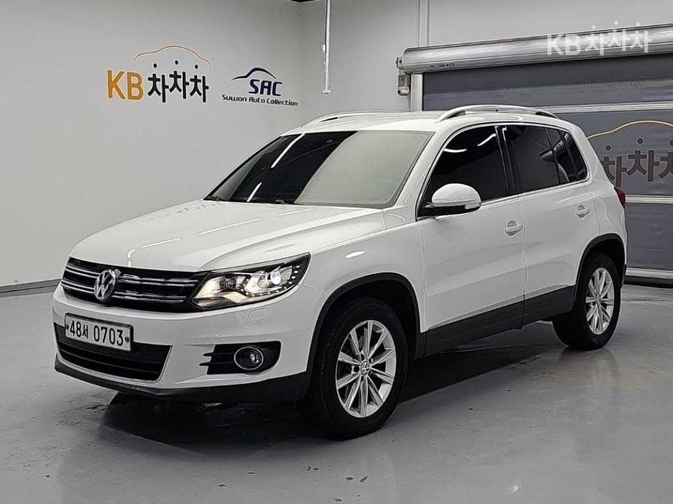Volkswagen Нов Tiguan 2.0 Турбо Дизел Инжекция 컴포트 5N - Image 1
