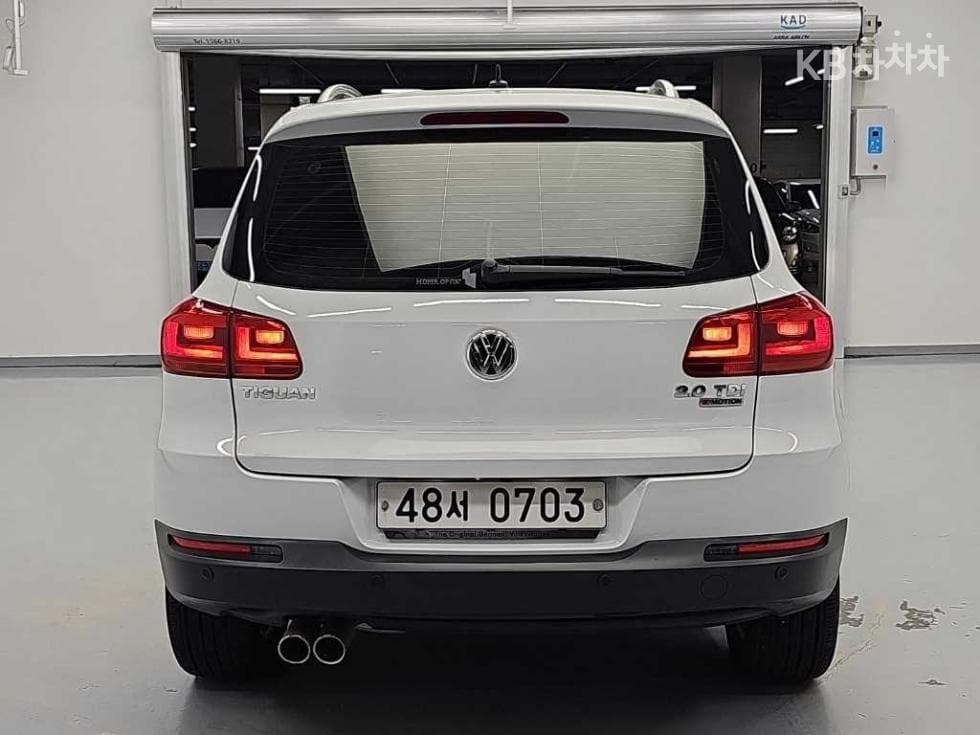 Volkswagen Нов Tiguan2.0 Турбо Дизел Инжекция 컴포트 5N - 3