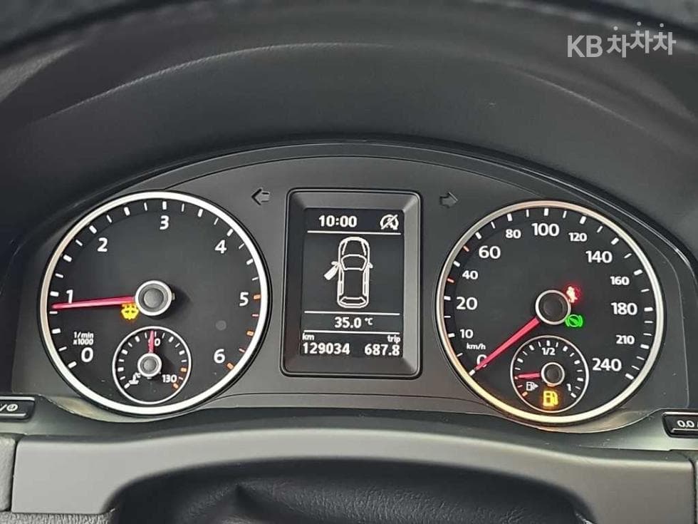 Volkswagen Нов Tiguan2.0 Турбо Дизел Инжекция 컴포트 5N - 6